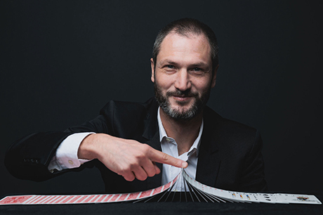 Jonathan Philippe - Magicien à Bruxelles